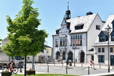 CDU-Stadtrat: Stellvertreterregelung für Brand-Erbisdorfer Bürgermeister kein Paradebeispiel für Demokratie - In Brand-Erbisdorf gibt es eine Regelung für die Vertretung des OB, die nicht allen Stadträten gefällt.