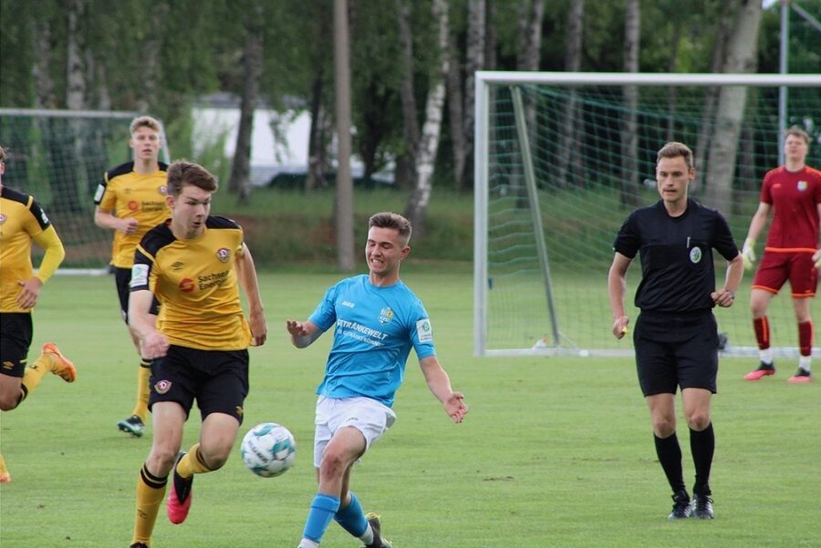 CFC-Junioren scheitern im Landespokal an Dynamo Dresden - Die U-19-Junioren des CFC um Robin Frömmel (Mitte) unterlagen gegen die SG Dynamo Dresden mit 1:2. 