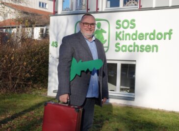 Chef des SOS-Kinderdorfes bricht auf zu neuen Ufern - Heico Engelhardt hat mit seiner Familie Zwickau verlassen. Den Schlüssel zum Kinderdorf bekommen nun mehrere Menschen in die Hand. 