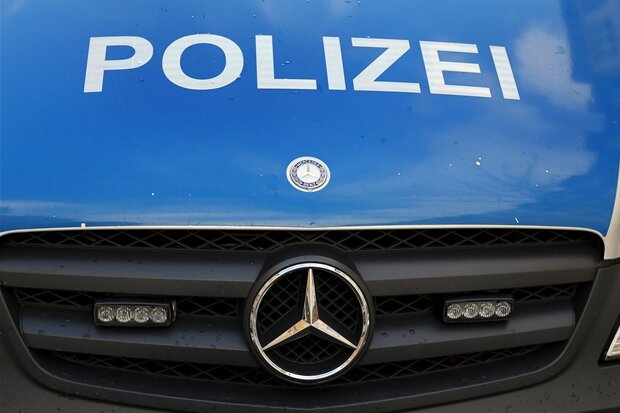 Chemnitz: 14-Jähriger bei Auseinandersetzung mit Messer verletzt - 