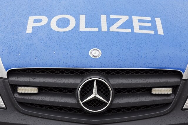 Chemnitz: 18-Jährige sexuell belästigt - Zeugen gesucht - 