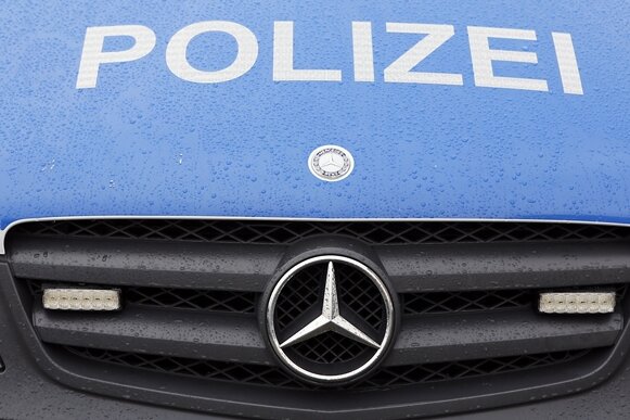 Chemnitz: 18-Jährige sexuell belästigt - Zeugen gesucht - 