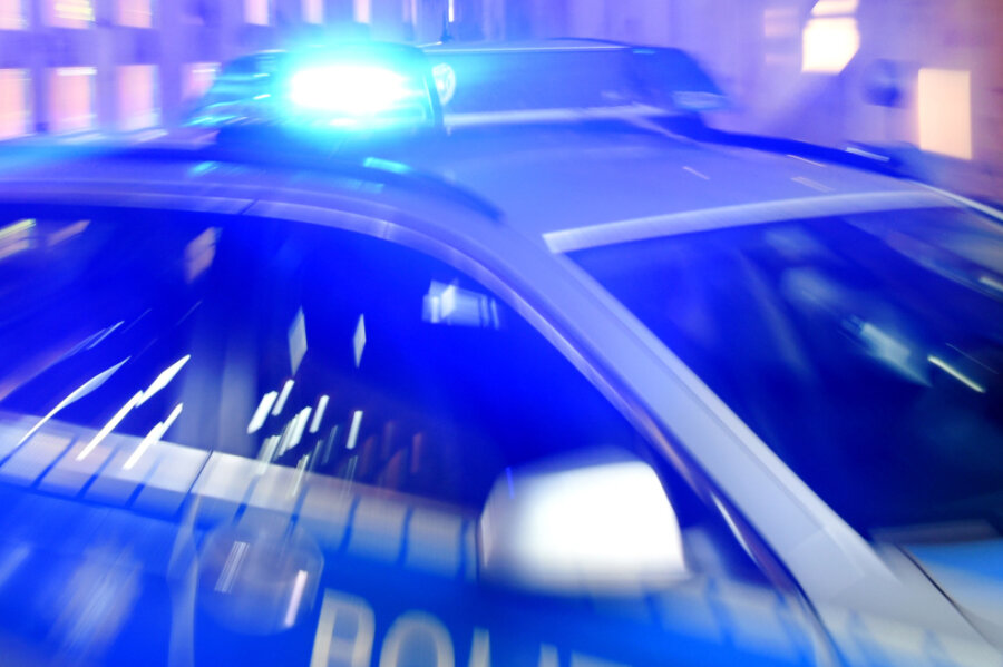 Chemnitz: 27-Jährige in Tiefgarage vergewaltigt - Am 1. Dezember ist es in Chemnitz zu einer Vergewaltigung gekommen. Die Polizei bittet um Hinweise.