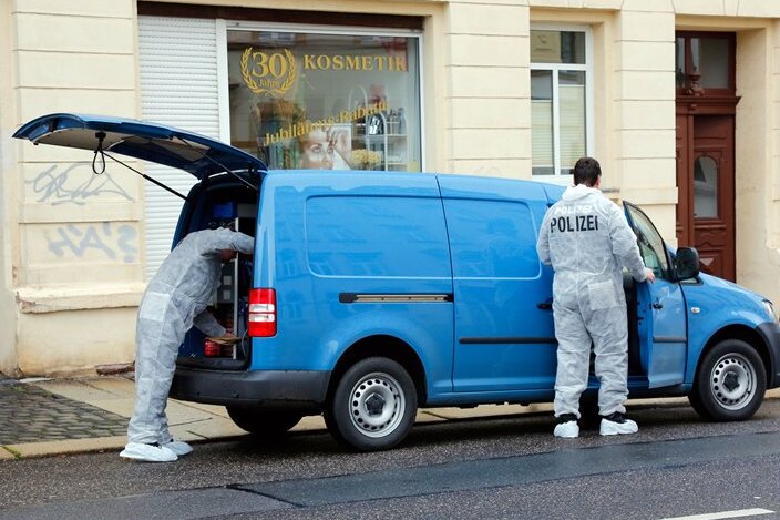 Chemnitz: 51-Jährige tot aufgefunden - Mordkommission ermittelt - 
