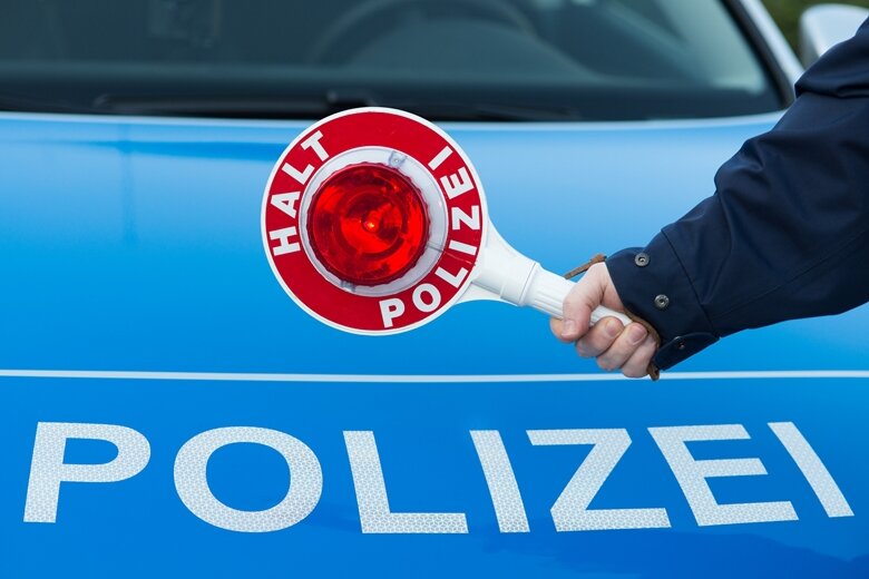 Chemnitz: Betrunkener liefert sich gefährliche Verfolgungsfahrt mit der Polizei - 
