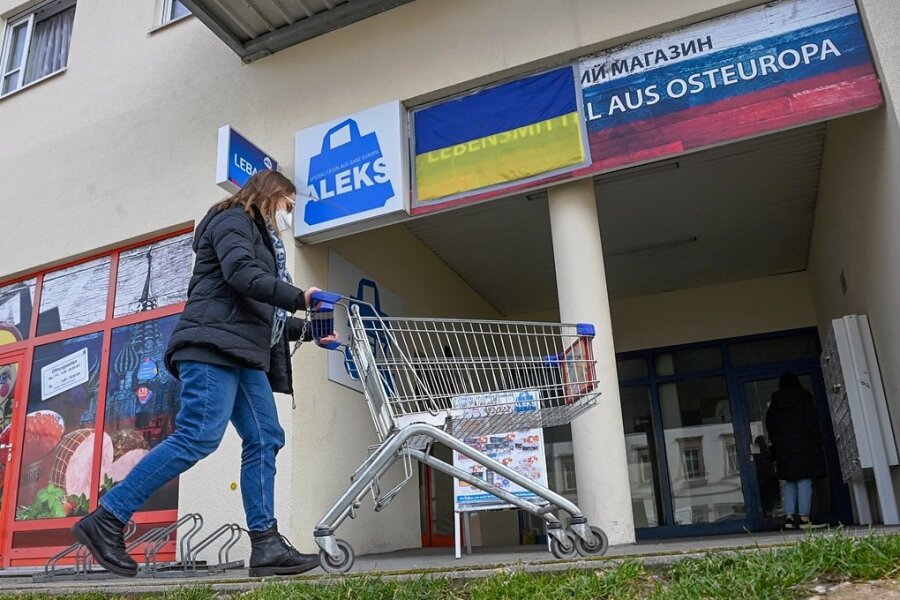 Chemnitz: Der Osteuropa-Laden und der Krieg - Das Geschäft "Aleks" an der Clausstraße. In Anbetracht der brisanten Situation wollten Besitzer und Mitarbeiter des Ladens nicht aufs Foto. 