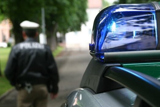 Chemnitz: Drogensüchtiger baut Unfall mit gestohlenem Wagen - 