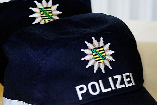 Chemnitz: Entblößer belästigt 26-Jährige und ihre Töchter - 