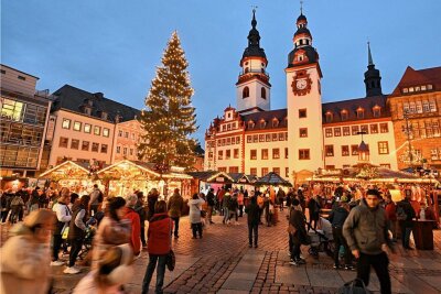 Chemnitz erhöht die Marktgebühren - Da die Standgebühren auf den Märkten erhöht wurden, dürften Besucher kommender Weihnachtsmärkte Preissteigerungen spüren. 
