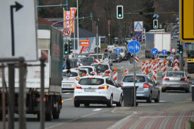 Chemnitz: Erneut Staus nach mehreren Unfällen - 