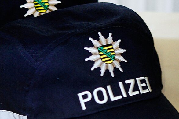 Chemnitz: Frau unsittlich berührt - 