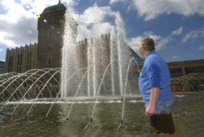 Chemnitz macht die Brunnen flott - Das Wasserspiel am Roten Turm wird am 16. April gestartet