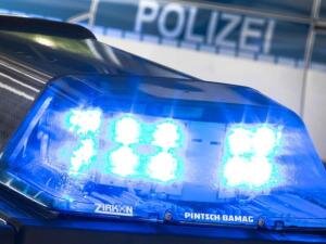 Chemnitz: Mann bedroht Passanten und Polizisten mit Eisenstange - 