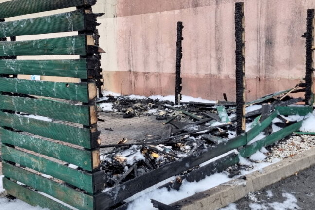 Chemnitz: Mülltonnenbrand im Zentrum