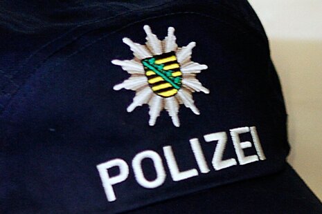 Chemnitz: Mutmaßlicher Exhibitionist soll sich 13 Mal entblößt haben - 