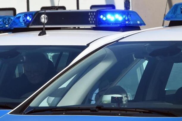 Chemnitz: Mutmaßlicher Kellereinbrecher läuft Polizei in die Arme - 