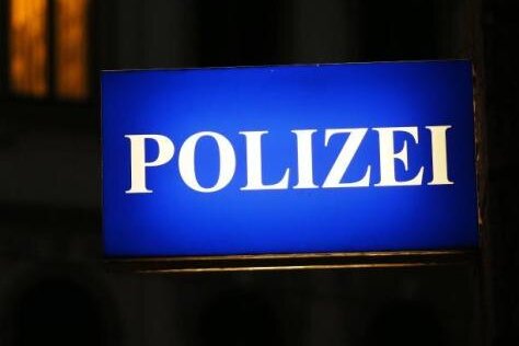 Chemnitz: Polizei findet nach Brand in Keller Drogen - 