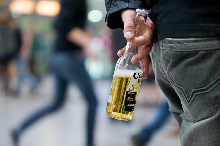 Chemnitz probt Glasflaschen- und Alkoholverbot in der Innenstadt - 