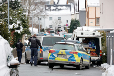 Chemnitz-Reichenhain: Polizei entdeckt Tote in Campingbus - 