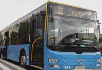 Chemnitz: Sturmtief behindert Busverkehr - 