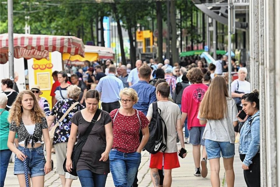 Chemnitz wächst auf über 250.000 Einwohner – und nun? - Mit mittlerweile wieder mehr als 250.000 Einwohnern ist Chemnitz nach Berlin, Leipzig und Dresden die viertgrößte Stadt im Osten Deutschlands.