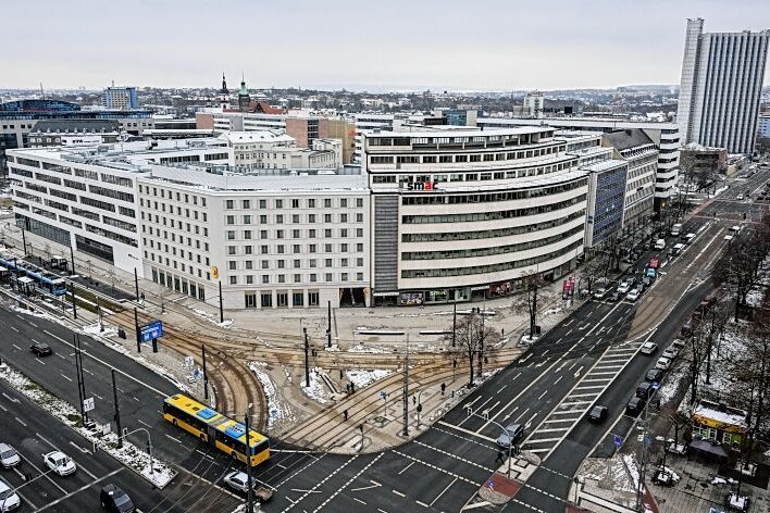 Chemnitz will Bettensteuer einführen - Auf Chemnitzer Hotels wie das "Super 8" und das Dorint kommen neue Kosten zu. Für fast jeden Gast, egal ob Tourist oder Geschäftsreisender, müssen sie eine Abgabe an die Stadt überweisen.
