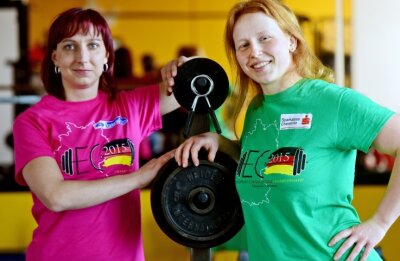 Chemnitzer Damenduo erneut im EM-Team - Die Chemnitzerinnen Nicole Fydrich (links) und Vivien Röder starten wie 2015 vor heimischer Kulisse auch 2016 gemeinsam bei der EM.
