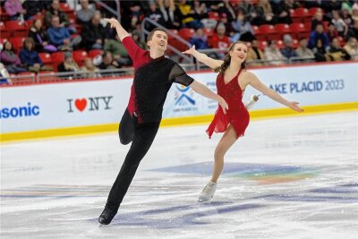 Chemnitzer Eistanzpaar zieht nach Mailand und träumt von Olympia 2026 - Max Liebers und Charise Matthaei tanzen auf dem Eis. Sie wollen hoch hinaus. 
