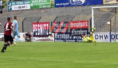 Chemnitzer FC trennt sich 1:1 von Nürnberg - Daniel Frahn erzielt den Ausgleich für den CFC.