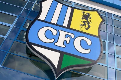 Chemnitzer FC vor weiterer Spielabsage - Das CFC-Logo am Chemnitzer Stadion. Gespielt wurde hier zuletzt am 21. August.