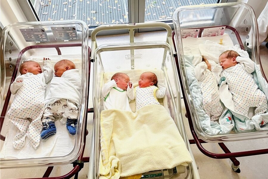 Diese drei Zwillingspärchen kamen innerhalb von 24 Stunden im DRK-Krankenhaus in Chemnitz-Rabenstein auf die Welt. 