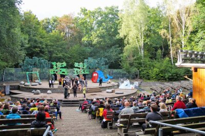 Chemnitzer Küchwaldbühne feiert Premiere von "Die Konferenz der Tiere" - 250 Besucher verfolgten die Premiere des Theaterstücks "Die Konferenz der Tiere" am Samstagabend auf der Küchwaldbühne.