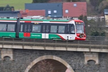 Chemnitzer Modell: 5200 Fahrgäste fahren täglich zwischen Aue und Chemnitz - 