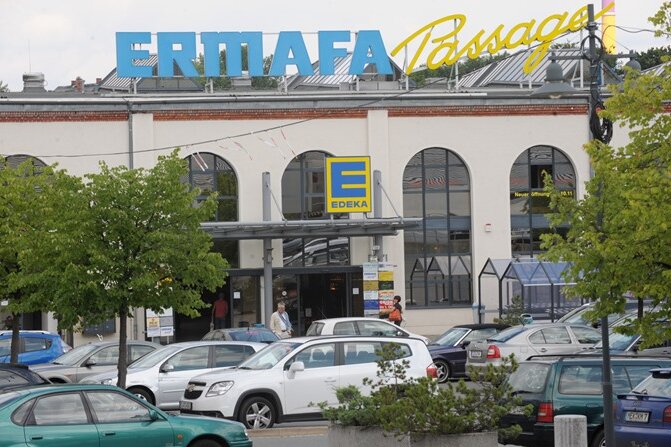 Chemnitzer Supermarkt sorgt bundesweit für Wirbel - Zeitungsfreie Zone: der Edeka in der Ermafa-Passage.