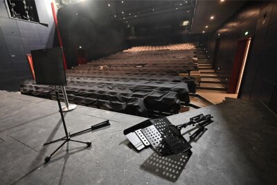 Chemnitzer Theater bald pleite? - Seit 2022 ist das Schauspielhaus wegen Sanierung geschlossen. Elf Millionen Euro werden investiert.