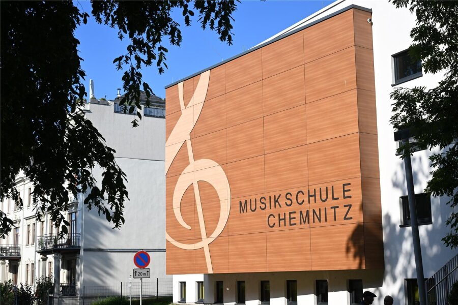 Chemnitzer Theater suchen Statisten für Opernproduktion - An der Städtischen Musikschule soll am 25. August „Das Tagebuch der Anne Frank“ Premiere haben.