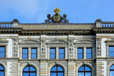 Chemnitzer Uni punktet bei Hochschulranking - Die TU Chemnitz kann bei einem Test mit ihren Studienfachbereichen Psychologie sowie Elektro- und Informationstechnik überzeugen. 