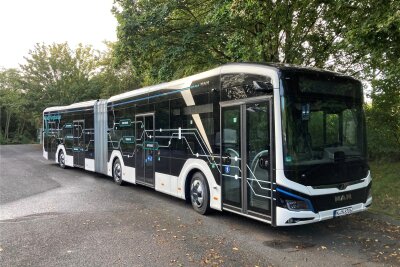 Chemnitzer Verkehrsbetriebe testen weiteren Elektro-Bus - Der Bus des Modells MAN Lion’s City 18E ist optisch mit den CVAG-Biogas-Hybridbussen vergleichbar.