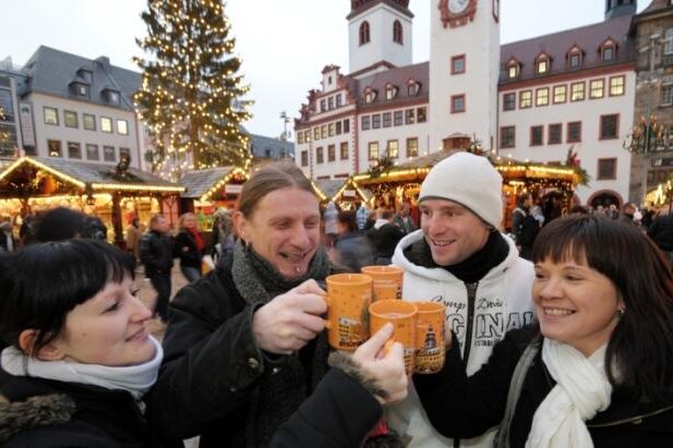 Chemnitzer Weihnachtsmarkt öffnet abends länger - 
