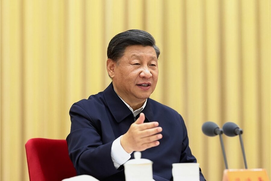 China muss sich bescheidenere Wirtschaftsziele setzen - Chinas Staatschef Xi Jinping unter Druck?