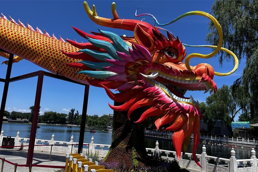 China öffnet sich weiter für Touristen - Der Drache, Symbol für Macht und Reichtum.