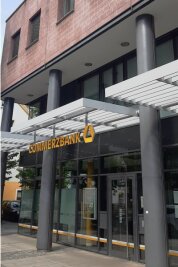 Commerzbank schließt Filiale in Schwarzenberg - Eingang der Commerzbank-Filiale in Schwarzenberg. 