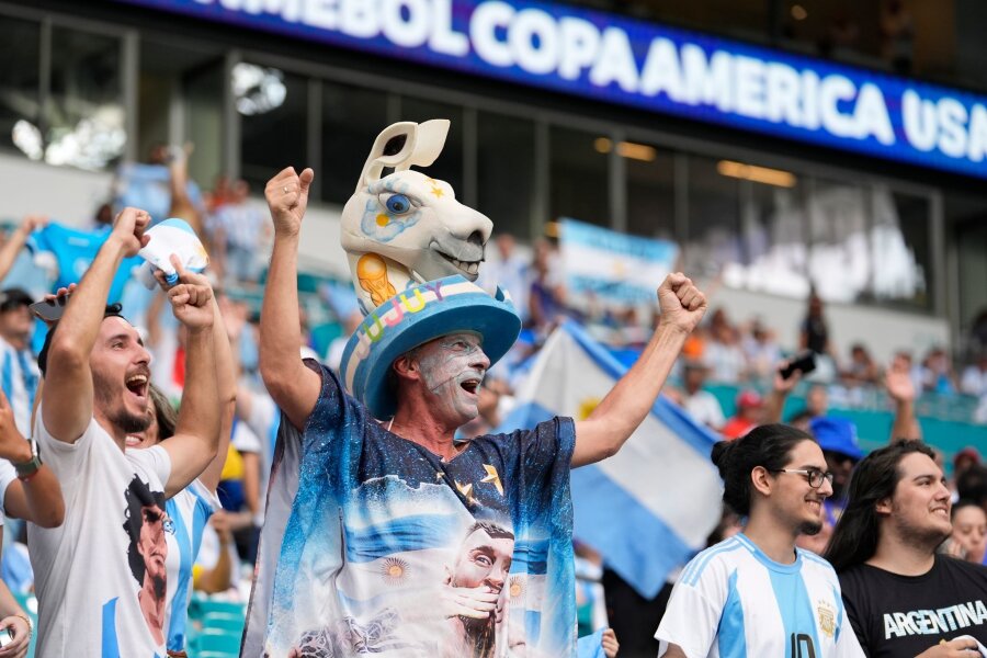 Copa América: Argentinien gewinnt auch drittes Gruppenspiel - Die argentinischen Fans dürfen sich über eine souveräne Vorrunde freuen.