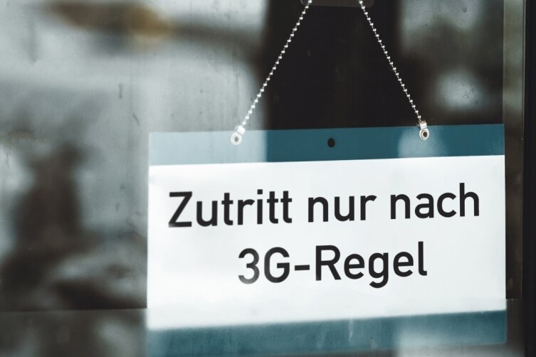 Corona in Sachsen: Das sind die neuen Regeln - Läden außerhalb der Grundversorgung müssen ihren Kundenkreis nicht mehr auf 2G-Inhaber beschränken.