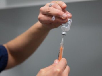 Corona-Lage in Sachsen: Aktionen sollen Impfquote erhöhen - 