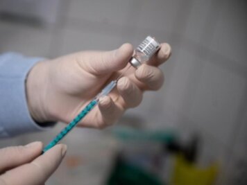 Corona-Lage in Sachsen: Probleme bei Impfung von Minderjährigen in Freiberg - 