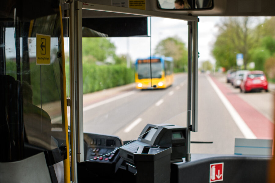 Mehr Schutz für Fahrer und Fahrgast: Nach und nach stattet die CVAG ihre Busse mit solchen Schutzscheiben aus. 