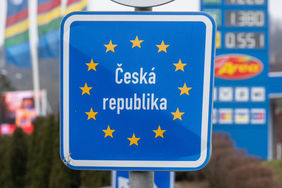 Corona: Tschechien untersagt touristische Aufenthalte - Im Nachbarland spitzt sich die Corona-Lage zu. Touristische Aufenthalte sind im Land nicht mehr gestattet.