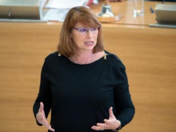 Coronavirus: Sachsen richtet Krisenstab ein - Gesundheitsministerin Petra Köpping (SPD)