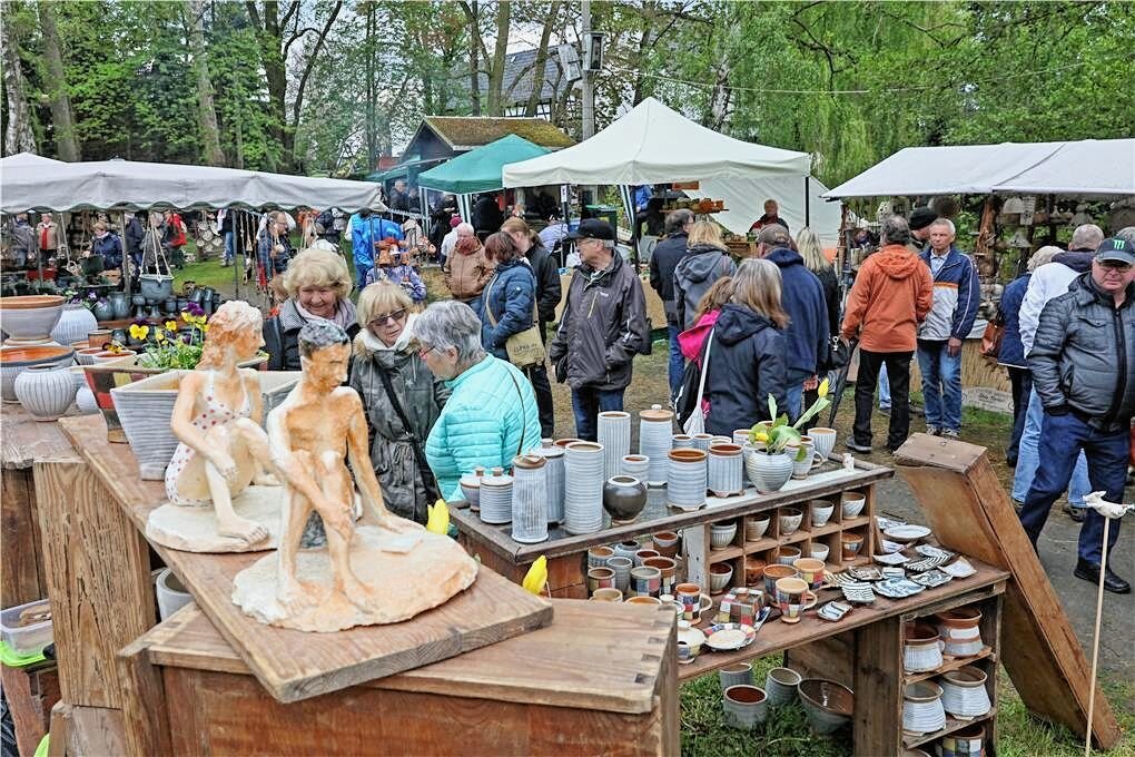 Crimmitschau Rund 60 Töpfereien präsentieren ihr Handwerk an den